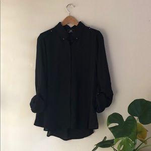 MUSTHAVE Roll up woven black top